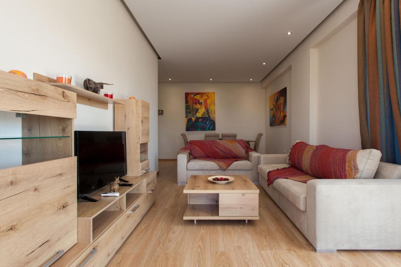 Modern Apt In Glyfada A Breath Away From The Sea - The View Атина Екстериор снимка