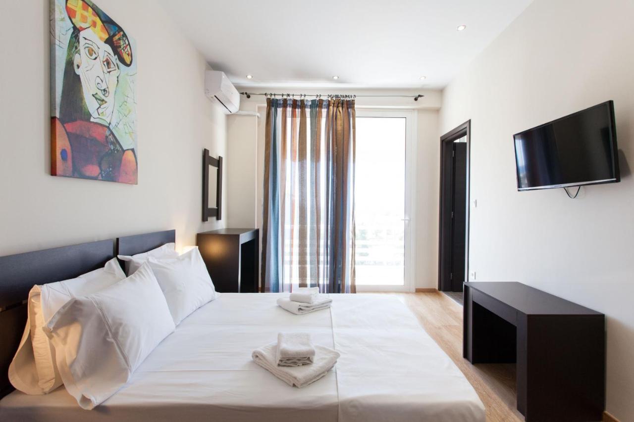 Modern Apt In Glyfada A Breath Away From The Sea - The View Атина Екстериор снимка