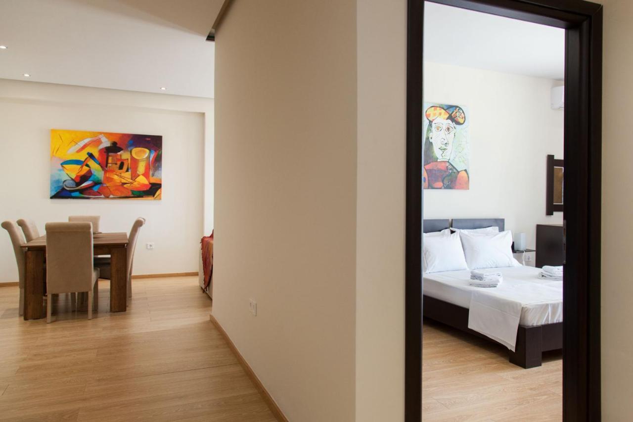 Modern Apt In Glyfada A Breath Away From The Sea - The View Атина Екстериор снимка