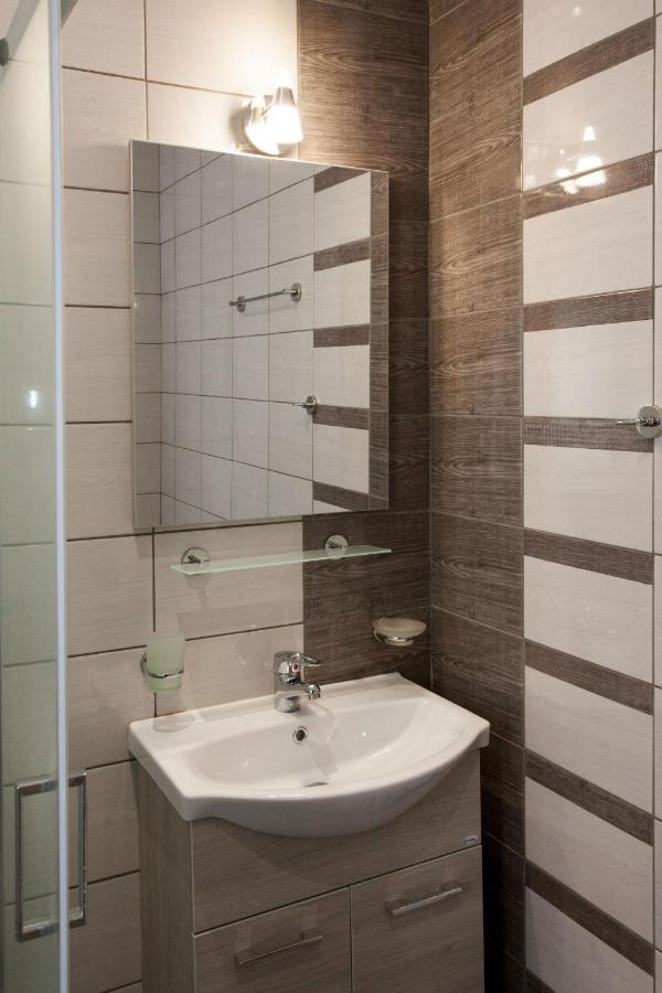 Modern Apt In Glyfada A Breath Away From The Sea - The View Атина Екстериор снимка