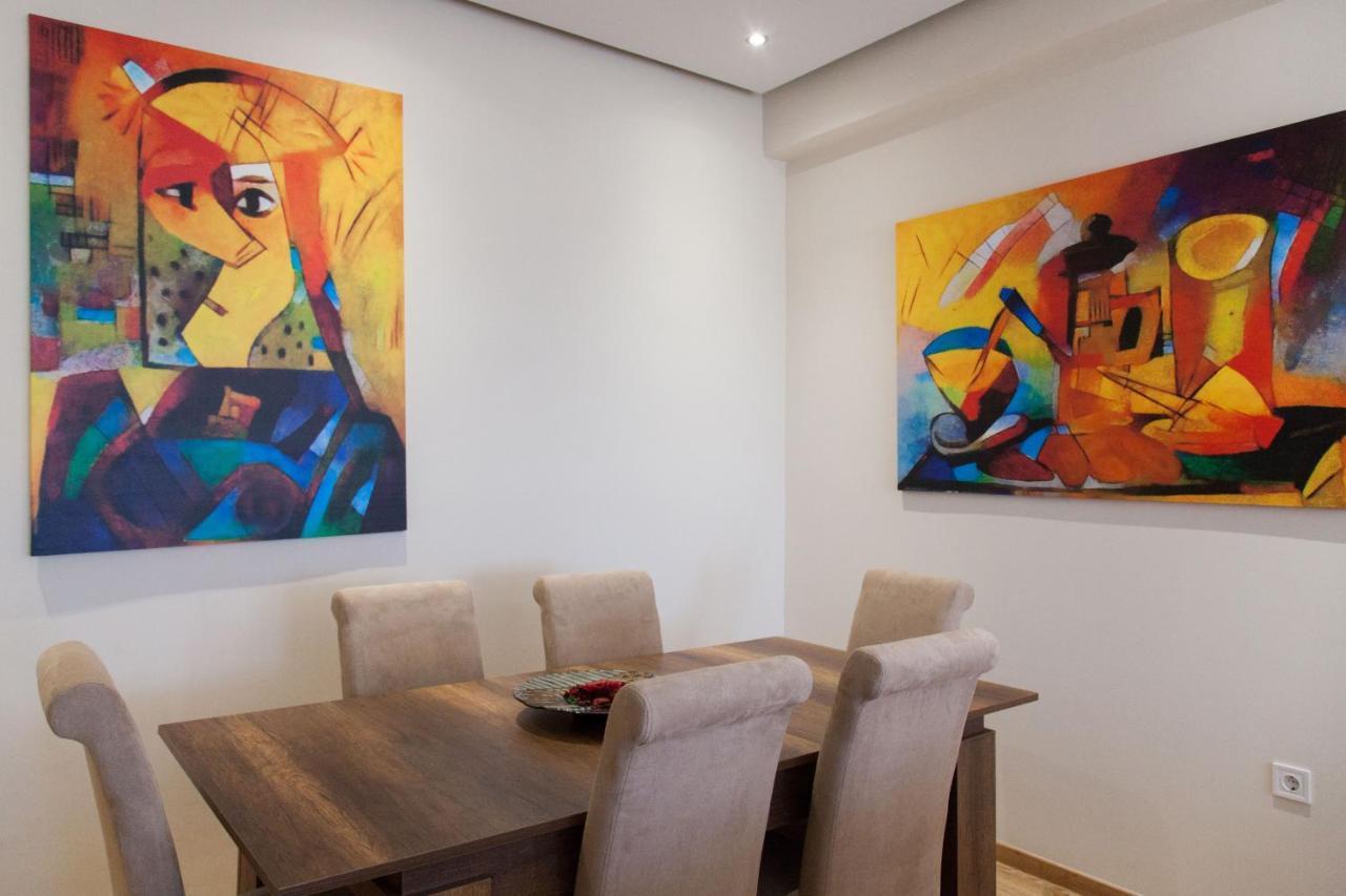 Modern Apt In Glyfada A Breath Away From The Sea - The View Атина Екстериор снимка