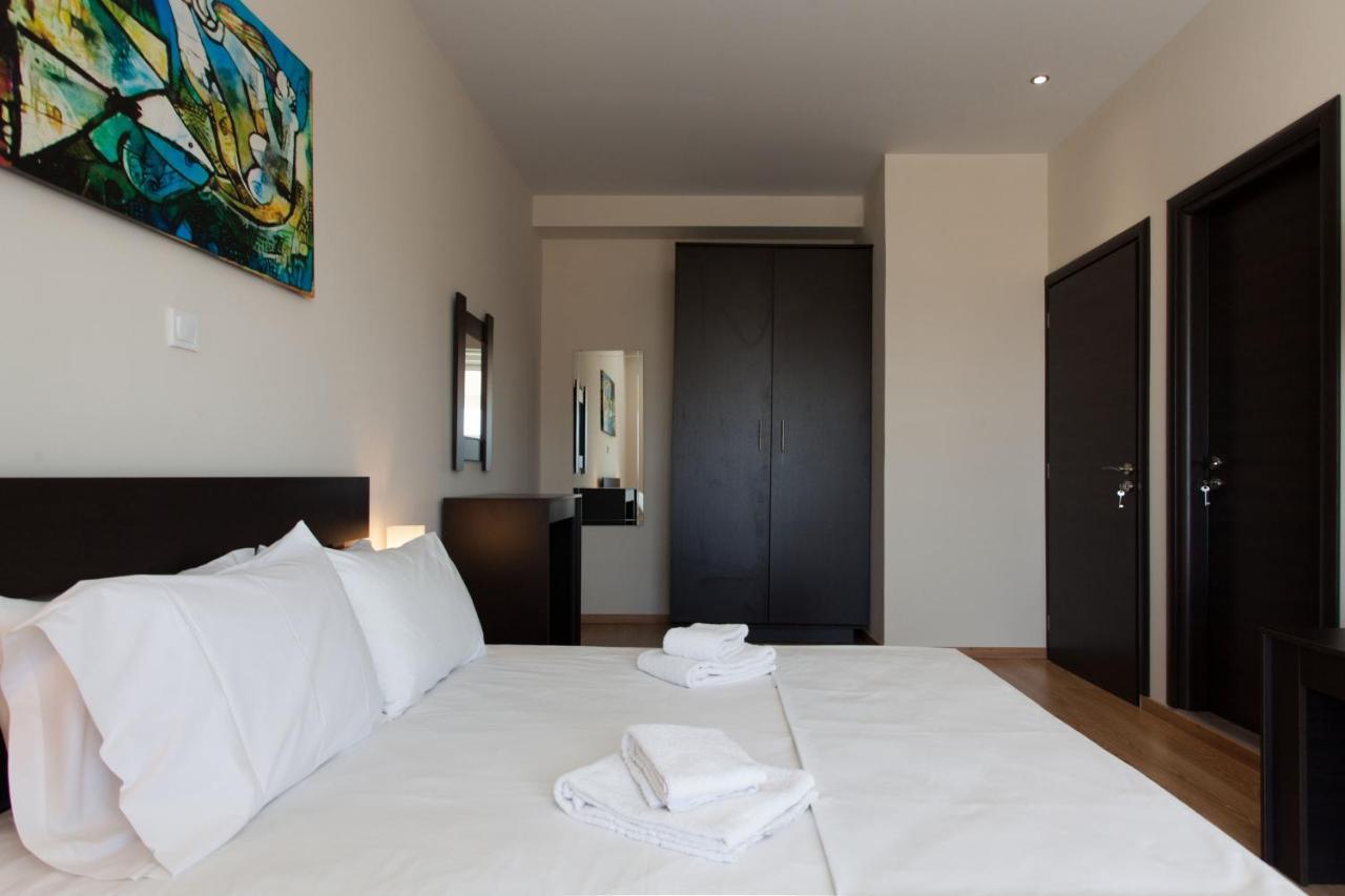 Modern Apt In Glyfada A Breath Away From The Sea - The View Атина Екстериор снимка