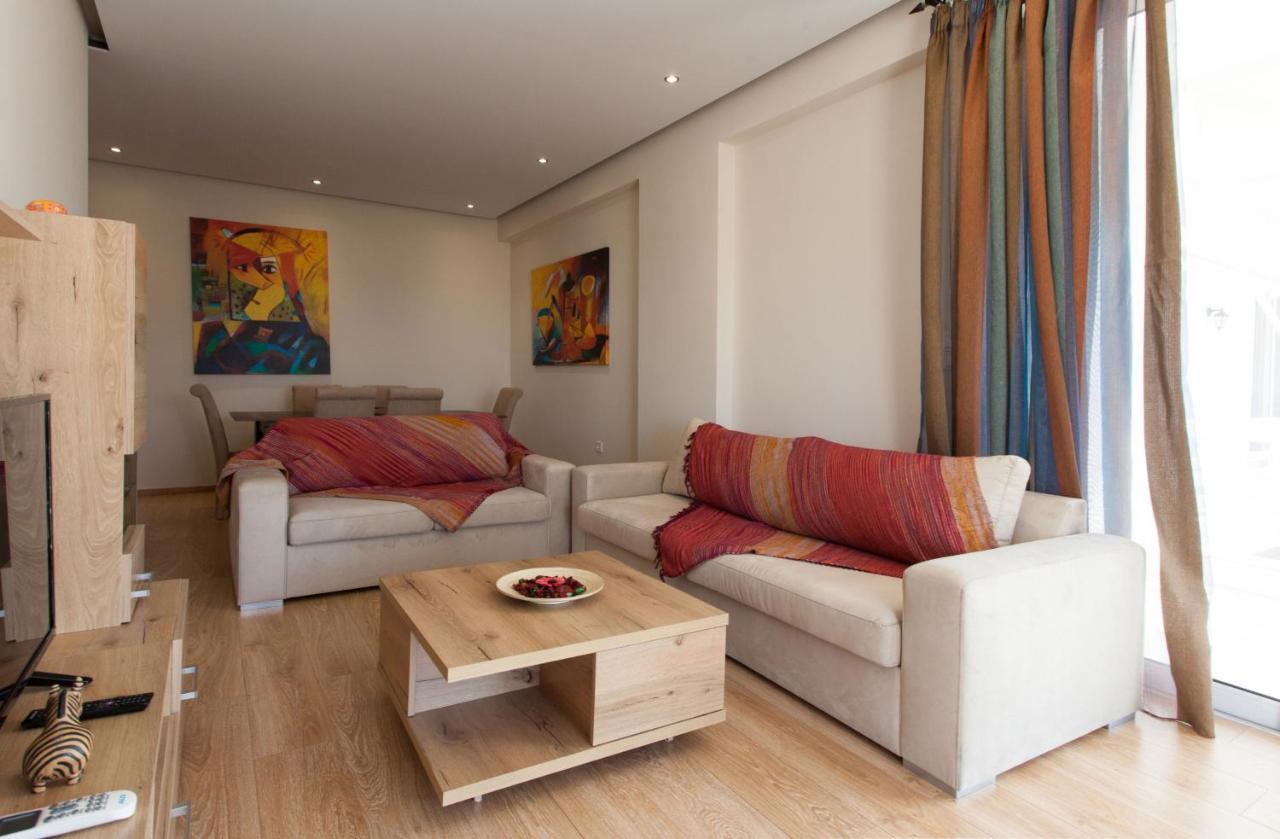 Modern Apt In Glyfada A Breath Away From The Sea - The View Атина Екстериор снимка