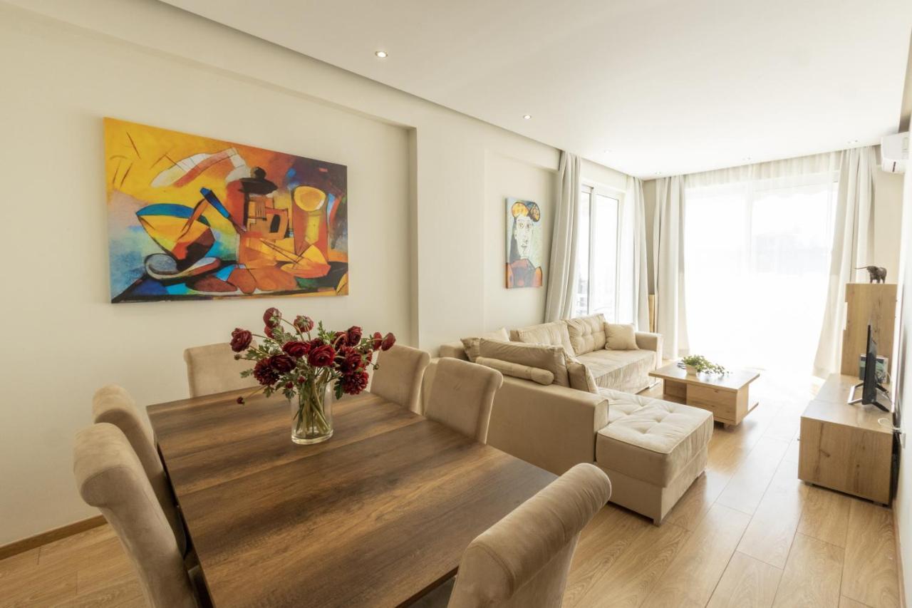 Modern Apt In Glyfada A Breath Away From The Sea - The View Атина Екстериор снимка
